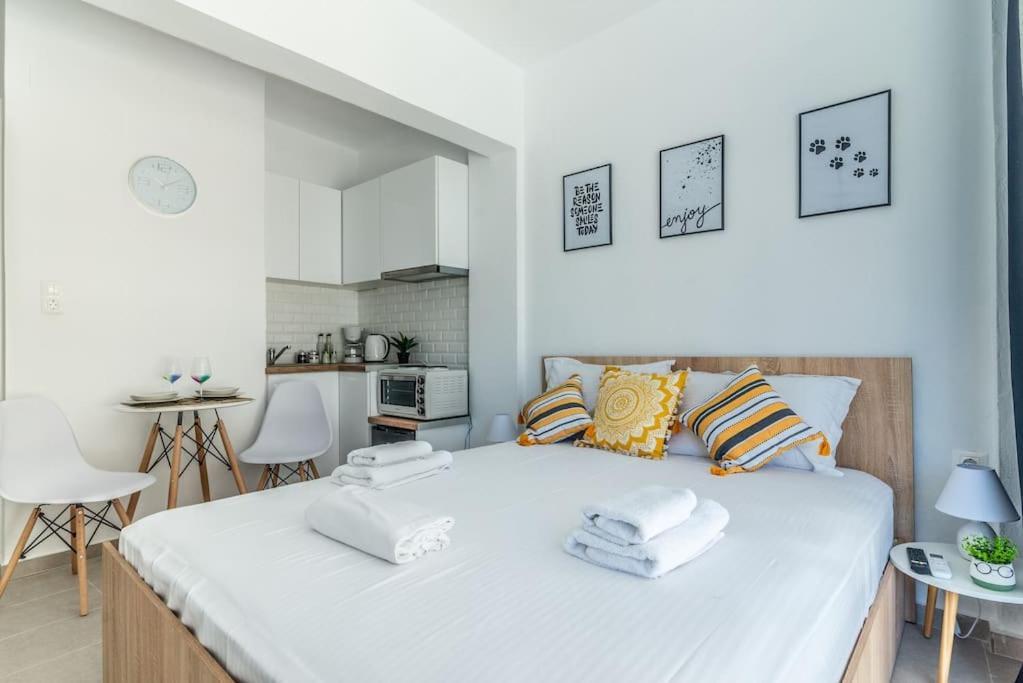 New Studio In The Heart Of City Center 伊拉克利翁 外观 照片
