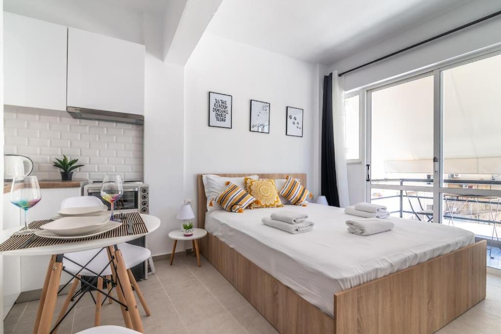 New Studio In The Heart Of City Center 伊拉克利翁 外观 照片