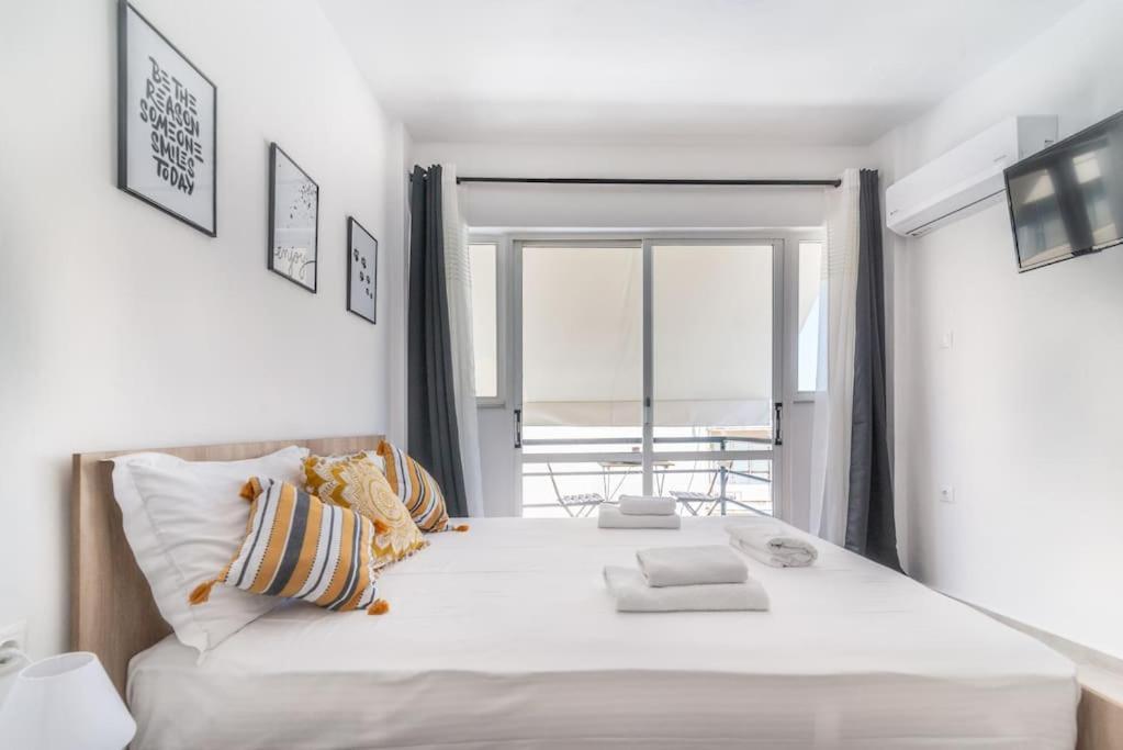New Studio In The Heart Of City Center 伊拉克利翁 外观 照片