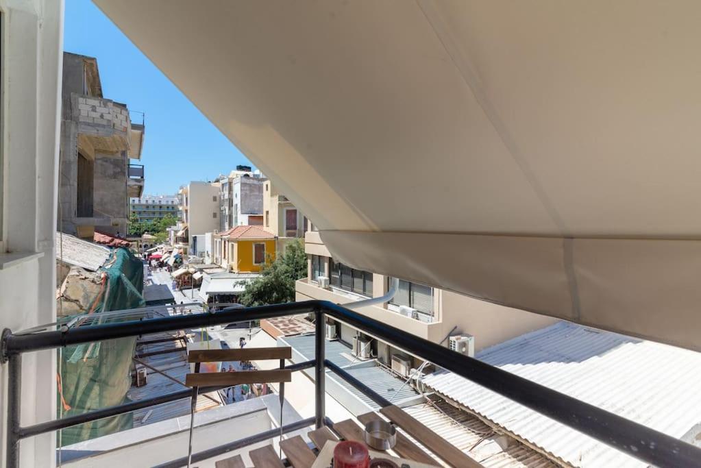 New Studio In The Heart Of City Center 伊拉克利翁 外观 照片
