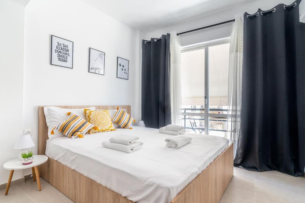 New Studio In The Heart Of City Center 伊拉克利翁 外观 照片