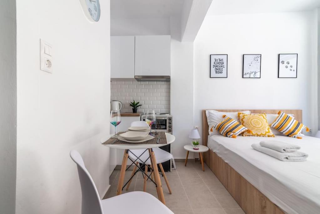 New Studio In The Heart Of City Center 伊拉克利翁 外观 照片